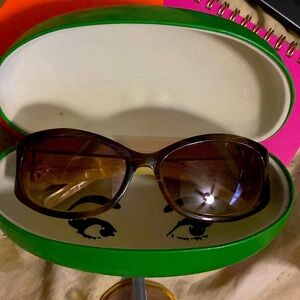 Kate Spade Vintage NWOT Sunglasses W case. Tortoiseshell with cream/opal inside